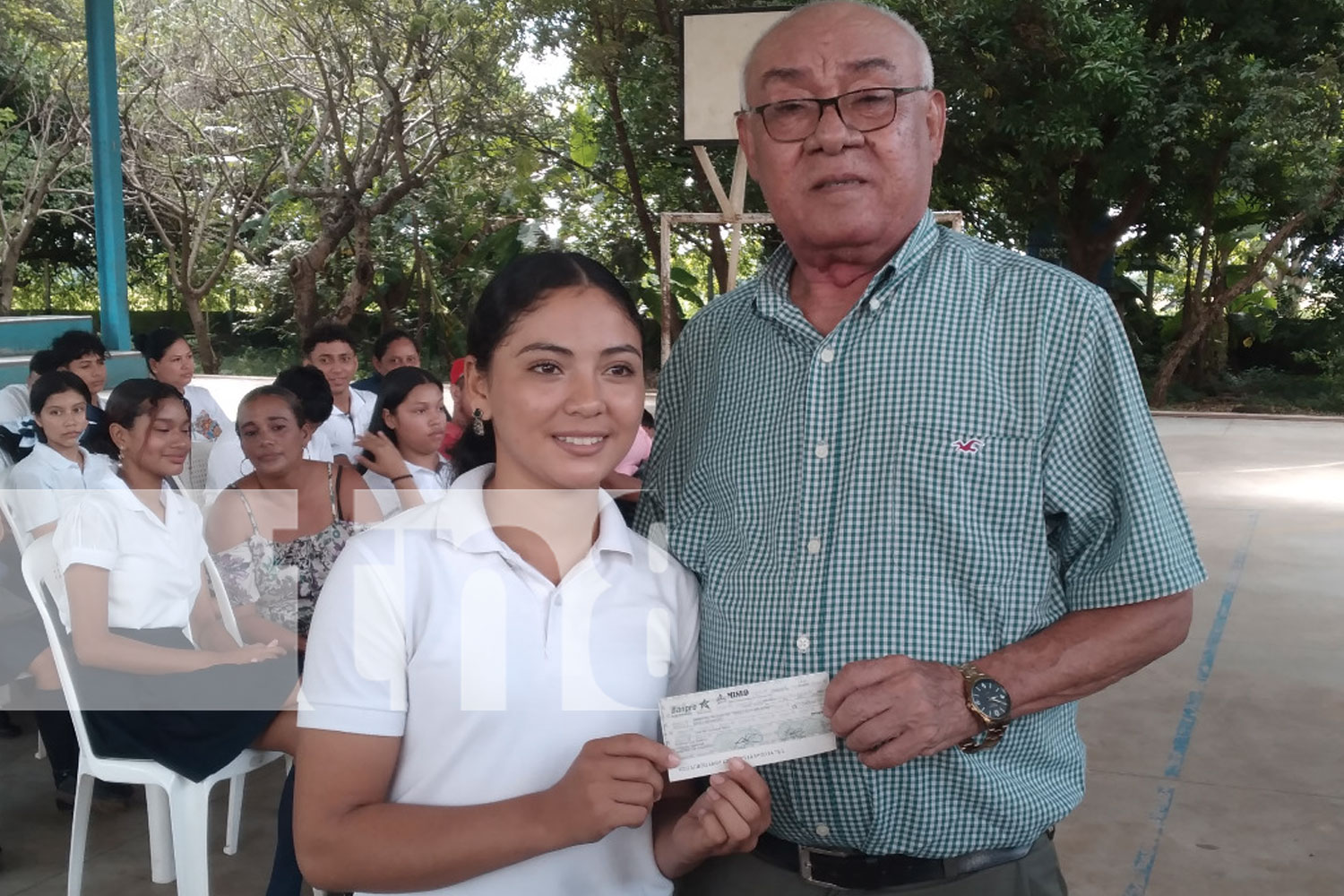 Foto:  ¡Reconocimiento al esfuerzo! 641 bachilleres de Boaco reciben Bono Complementario de 3,000 córdobas como estímulo del Gobierno Sandinista/TN8