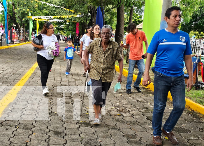 Foto: Emotivo homenaje de la Juventud Sandinista a los héroes y mártires en Managua / TN8