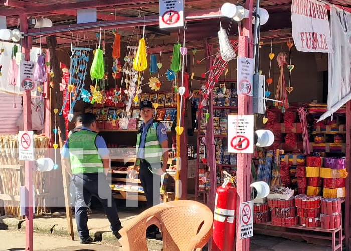 Foto: Bomberos realizan inspección en Managua /TN8