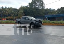 Foto: Accidente de tránsito en Masaya-Managua deja serios daños en vehículo/ TN8