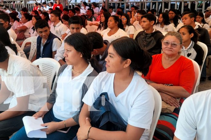 Foto: ¡Reconocimiento al esfuerzo! 641 bachilleres de Boaco reciben Bono Complementario de 3,000 córdobas como estímulo del Gobierno Sandinista/TN8