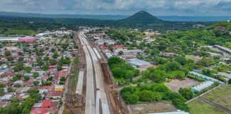 Foto: Construcción de la Pista Héroes de la Insurrección, en Managua