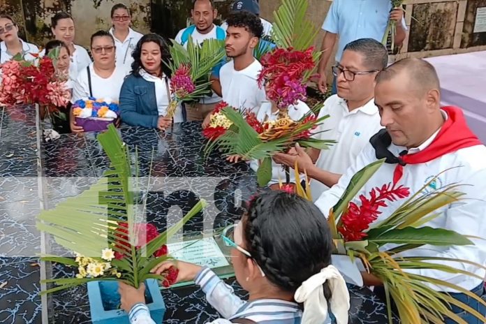 Foto: depositan ofrendas florales en las tumbas de los héroes/TN8