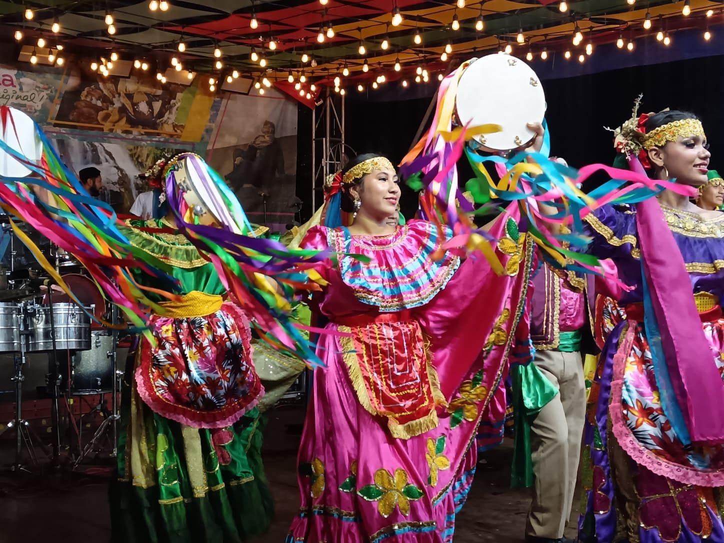 Foto: Granada celebra la Novena Exposición Nacional de Santos Patronos