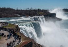 Foto: fallecieron luego de saltar al vacío desde un conocido mirador de las cataratas del Niágara/Cortesía