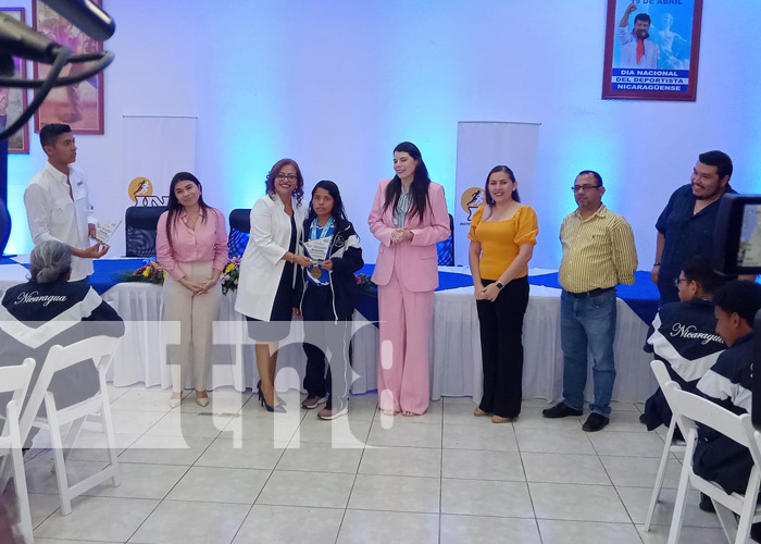 Foto: Reconocimiento a atletas con discapacidad de los Juegos Centroamericanos / TN8