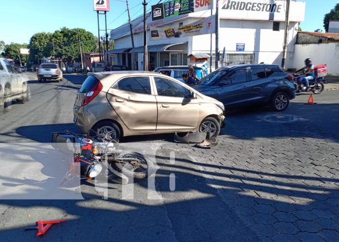 Foto: Fuerte choque en la Rotonda Cristo Rey / TN8