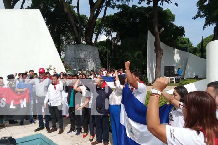 Foto: Inmoralidad del comandante Carlos Fonseca Amador /TN8