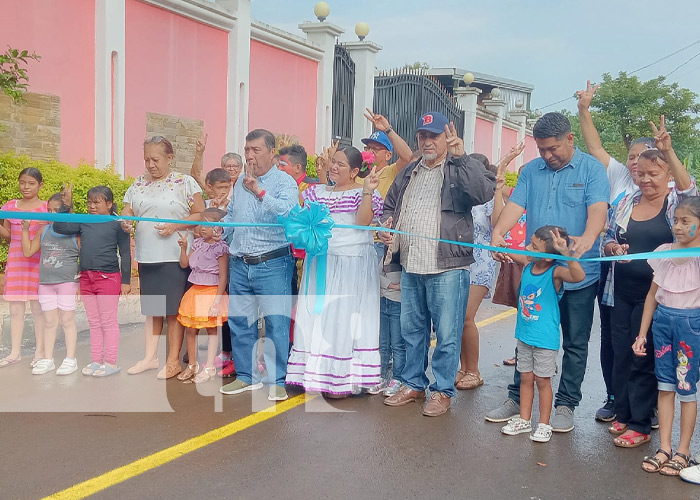 Foto: Nuevas calles en el barrio La Curva, en Managua / TN8