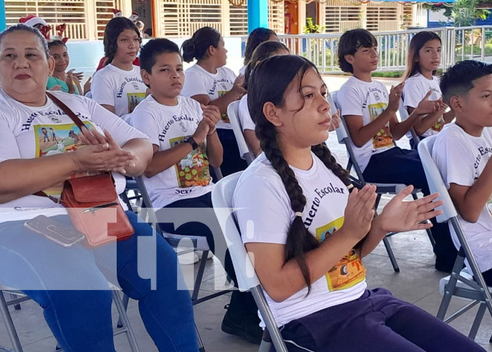 Foto: Limpieza y cuidado en el Colegio España, ubicado en Managua / TN8