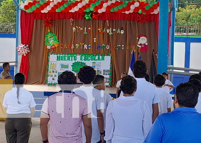 Foto: Limpieza y cuidado en el Colegio España, ubicado en Managua / TN8