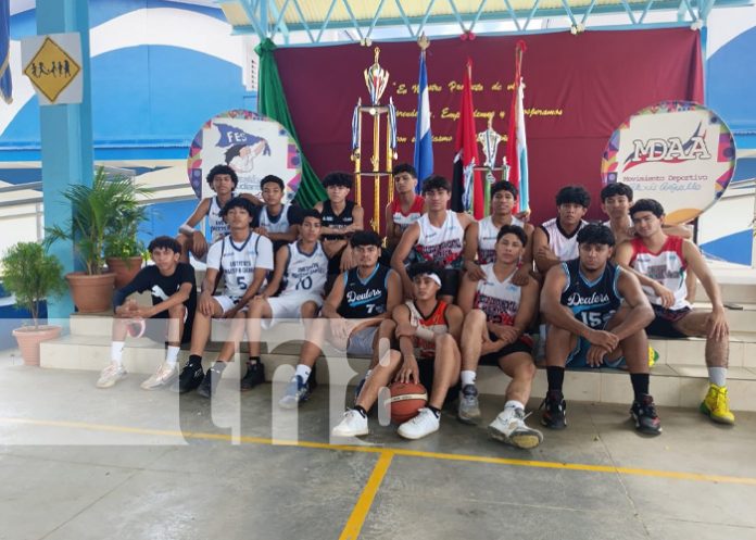 Foto: Juegos de baloncesto escolar en Managua / TN8