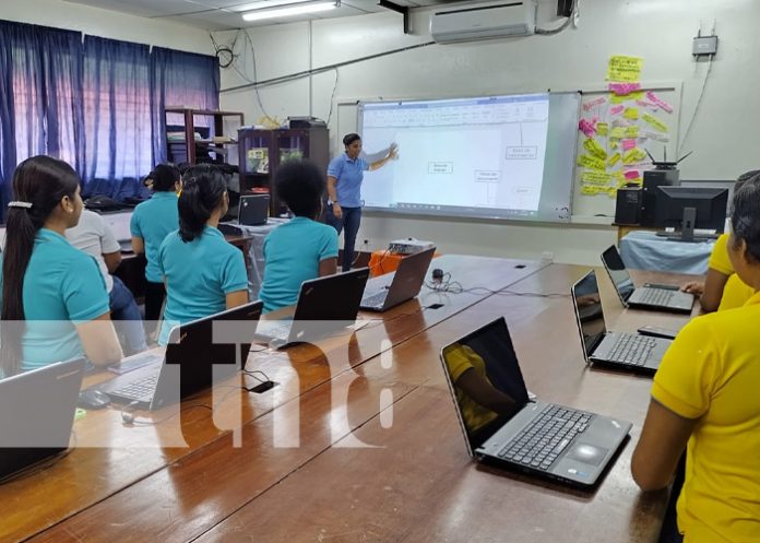 Foto: Formación de docentes en el Caribe Sur de Nicaragua / TN8