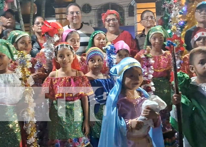 Foto: Encendida de luces navideñas y altares a la Virgen en Jinotepe, Carazo / TN8