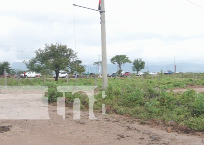 Foto: Entregan lotes de terreno para familias en Estelí / TN8