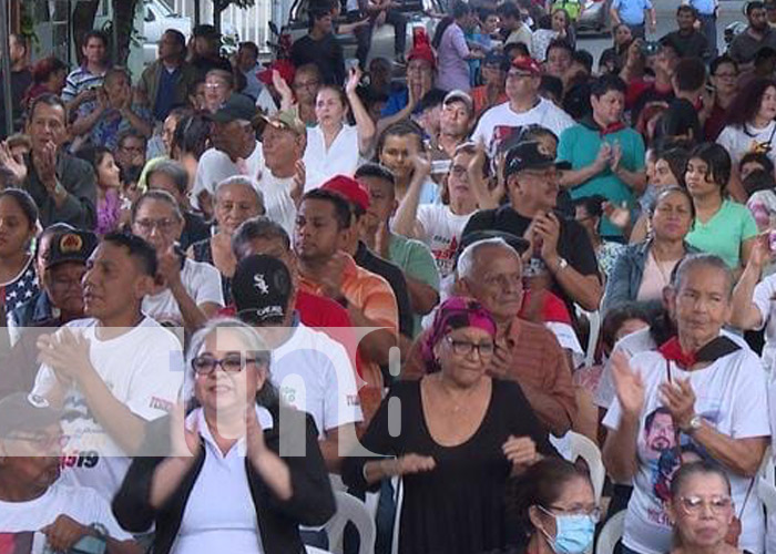 Foto: Homenaje a héroes y mártires desde el barrio Monseñor Lezcano, Managua / TN8