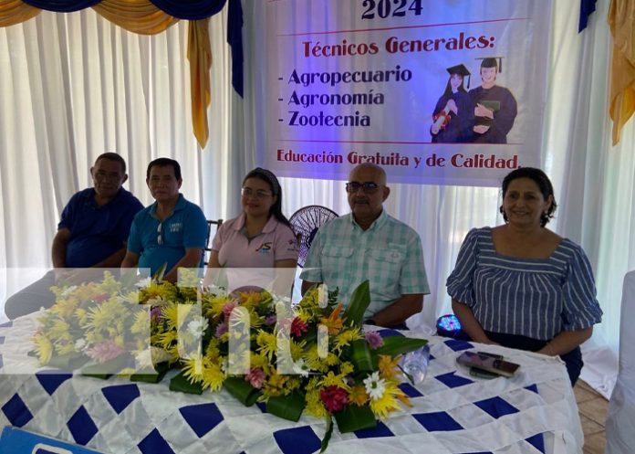 Foto: Graduación desde el Tecnológico Nacional en Chinandega / TN8