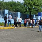 Foto: Filas en las oficinas de Tránsito Nacional