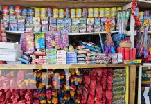 Foto: Mercado Roberto Huembes, Managua, con variedad de artículos de Navidad y Purísima / TN8