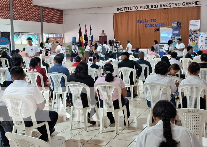 Foto: Rally TIC con estudiantes de secundaria en Nicaragua / TN8