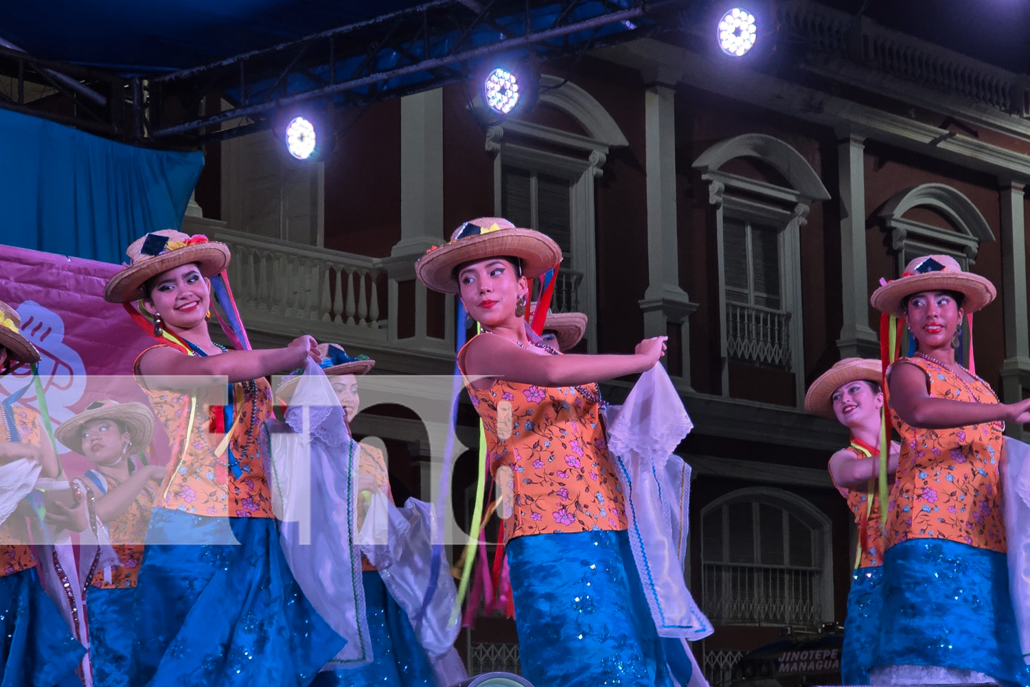 Foto: ¡Granada celebra con orgullo sus 500 años! La Plaza La Independencia se llenó de cultura, danzas y el Güegüense /TN8