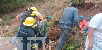 Foto: Hombre quedó soterrado en deslizamiento de tierra en Juigalpa, Chontales/TN8