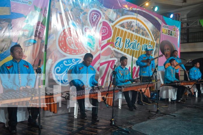 Foto: Masaya se llena de color y tradición: El baile de marimba más grande de Nicaragua/TN8