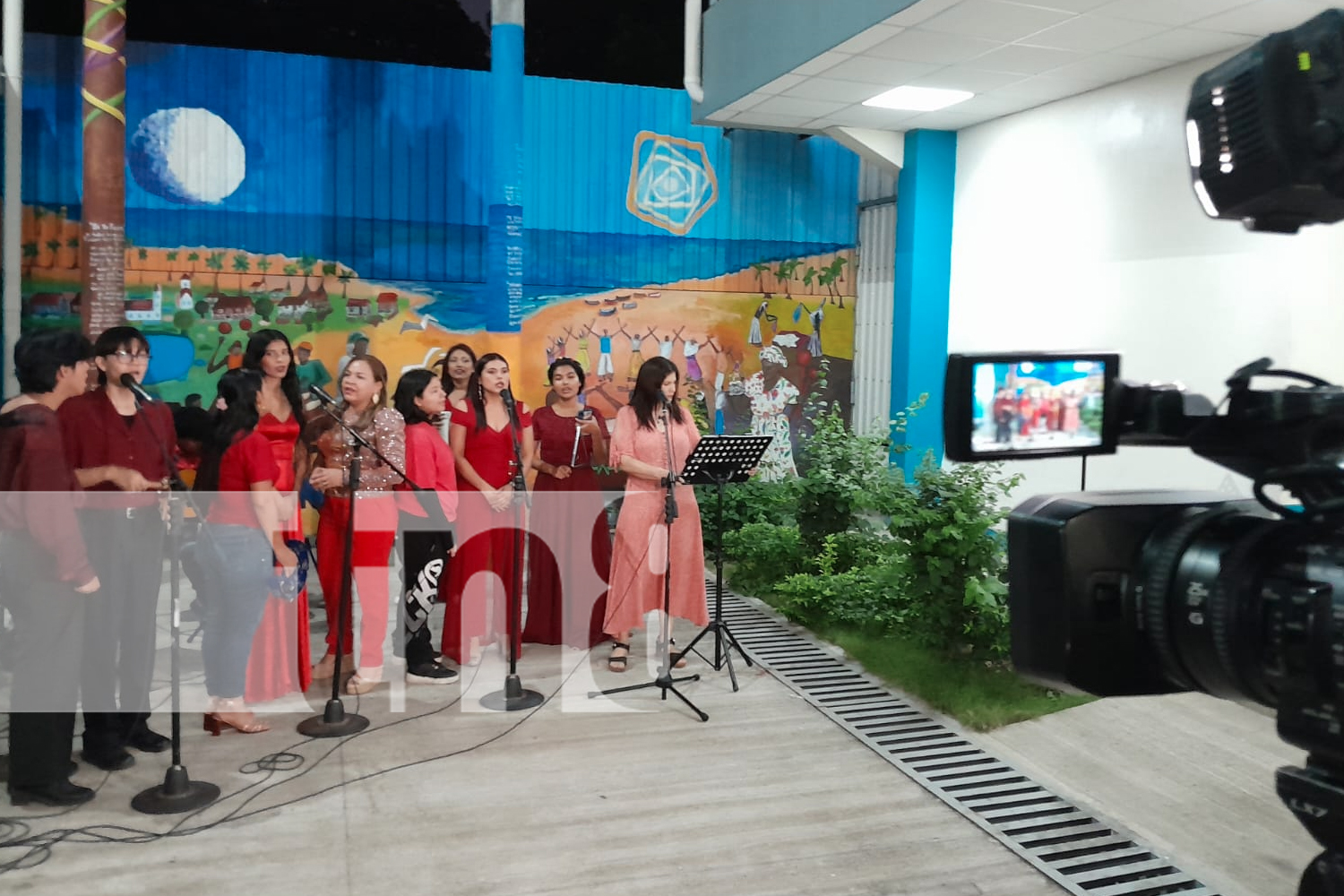 Foto: Más de 10,500 jóvenes asistentes este año en el Politécnico José Coronel Urtecho destacan en canto, pintura, diseño y teatro./TN8