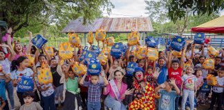 Foto: Miss Teen Nicaragua organiza inolvidable Piñata Navideña /Cortesía