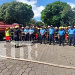 Foto: Aspirantes a bomberos se preparan para la seguridad navideña /TN8