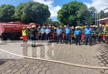 Foto: Aspirantes a bomberos se preparan para la seguridad navideña /TN8