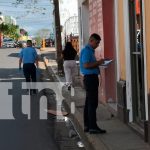 Foto: ¡Tremendo susto en Carazo! Delincuente irrumpe en farmacia mientras huía tras robo/TN8