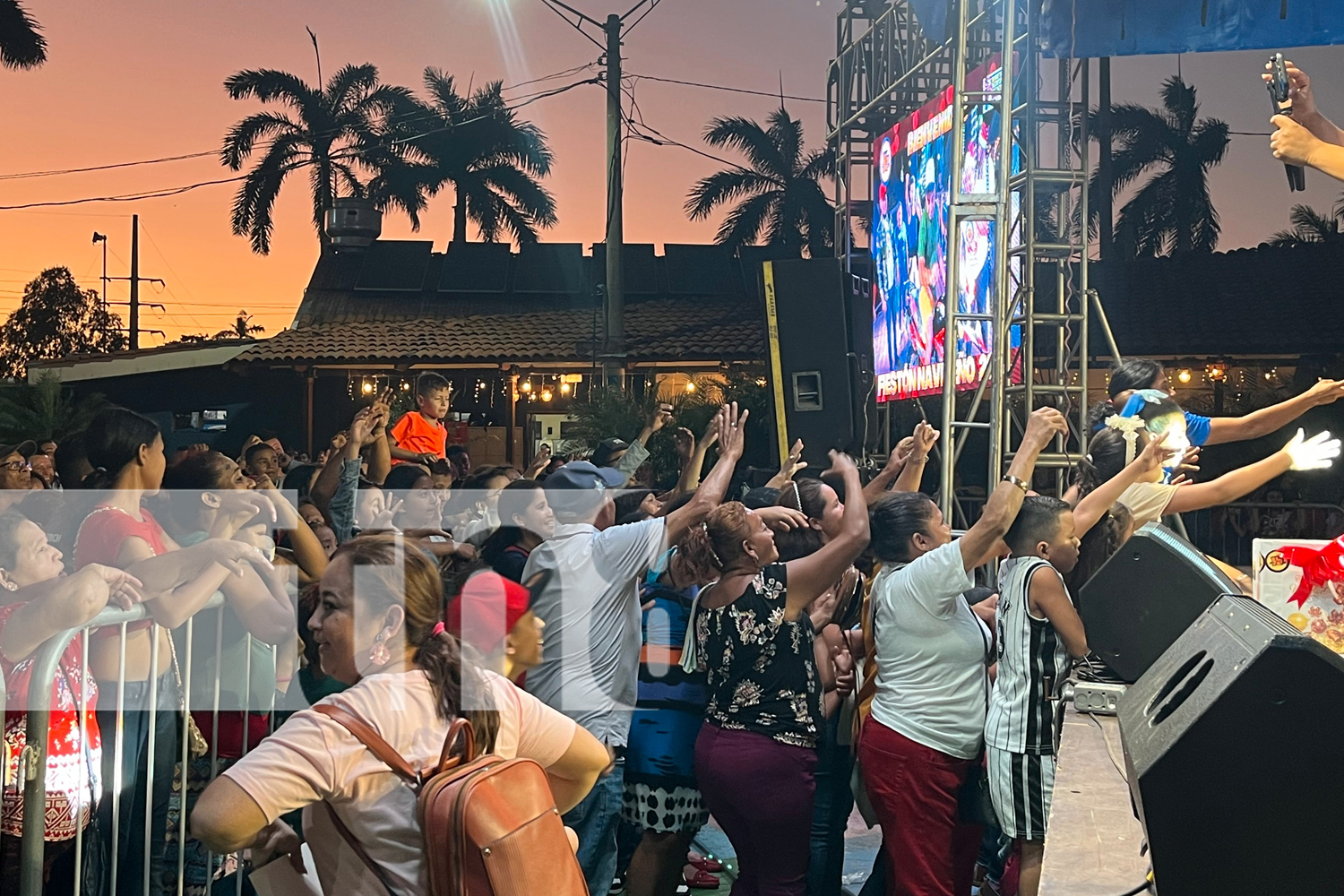 Foto: Fiestón Navideño lleva alegría a las familias nicaragüenses en el Puerto Salvador Allende/TN8