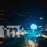 Foto: ¡Bilwi brilló con el encendido del Árbol de la Vida! Música, tradición y unidad marcaron el inicio de la Navidad en el Caribe Norte./TN8