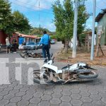 Foto:Alta velocidad e imprudencia siguen causando tragedias: dos lesionados en un choque de motocicletas en Rivas. /TN8