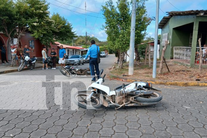 Foto:Alta velocidad e imprudencia siguen causando tragedias: dos lesionados en un choque de motocicletas en Rivas. /TN8