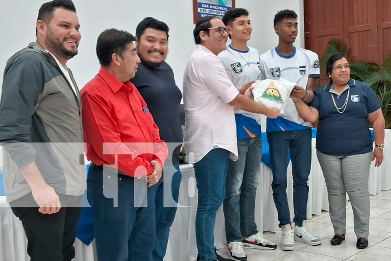 Foto: La selección U19 de voleibol fue abanderada y está lista para representar a Nicaragua en el Campeonato Centroamericano en El Salvador/TN8