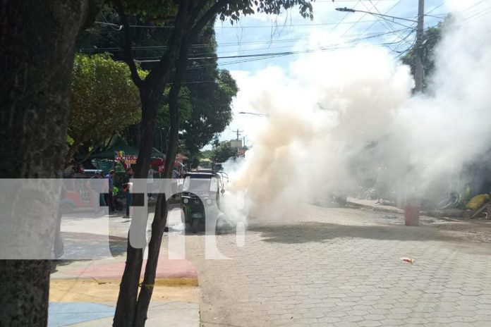 Foto: Incendio de Mototaxi en Tisma, Masaya /TN8