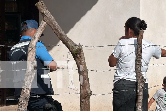 Foto: Autoridades investigan un crimen en Jalapa- Nueva Segovia. Un hombre de 46 años fue asesinado tras recibir 10 disparos./TN8