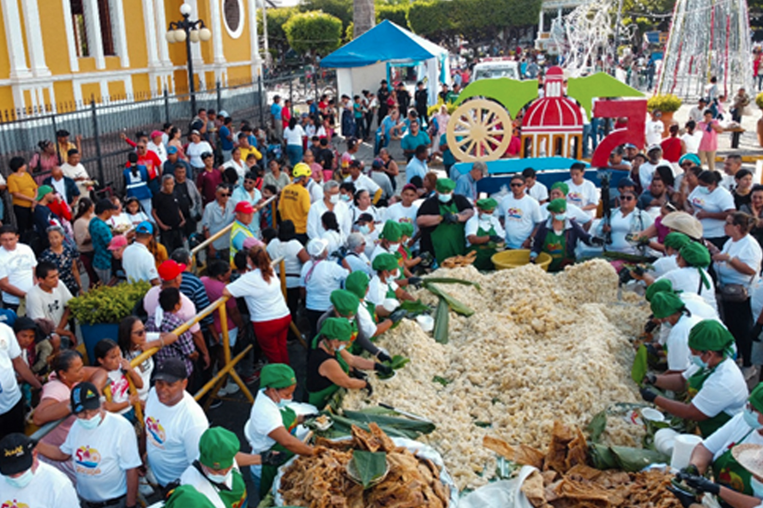 Foto: Granada celebra 500 años con el vigorón más grande y un pastel monumental/TN8