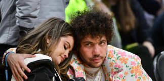 Foto: Selena Gomez califica su relación con Benny Blanco como la más segura que ha experimentado