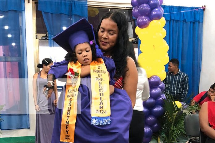 Foto: Emotiva graduación en Puerto Cabezas: Niños y niñas con discapacidad celebran con orgullo su logro educativo. /TN8