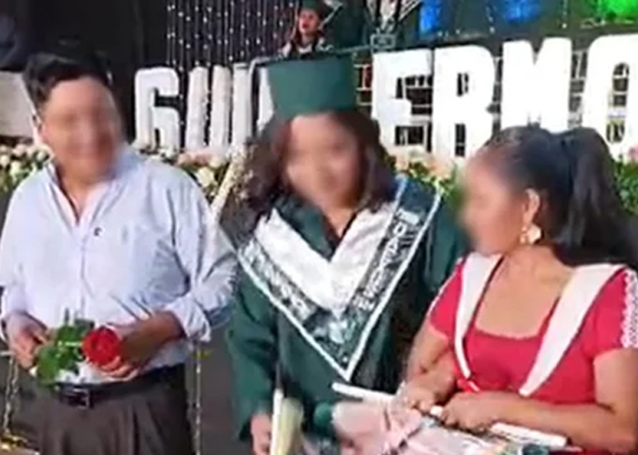 Foto: Escándalo en graduación /cortesía 