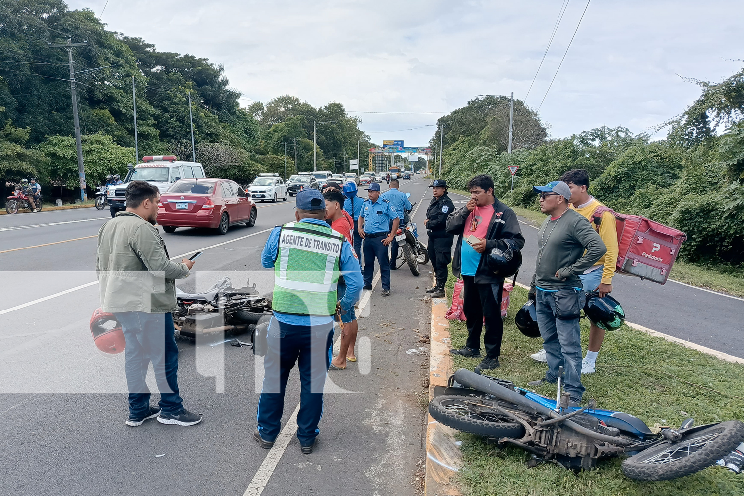 Foto: Accidente en la carretera Masaya-Nindirí, dos motociclistas heridos tras colisión. ¡Afortunadamente no hubo víctimas fatales!/TN8