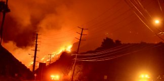 Foto: Incendio avanza en la exclusiva Malibú, cerca de Los Angeles /cortesía