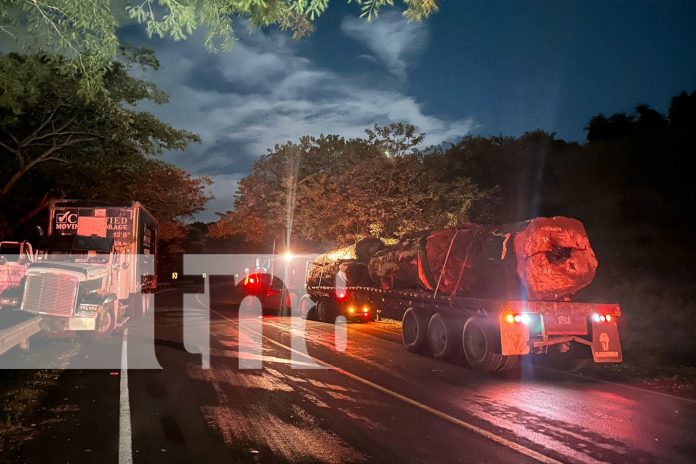 Foto: Fuerte colisión entre camiones en Acoyapa deja cuantiosos daños materiales/TN8