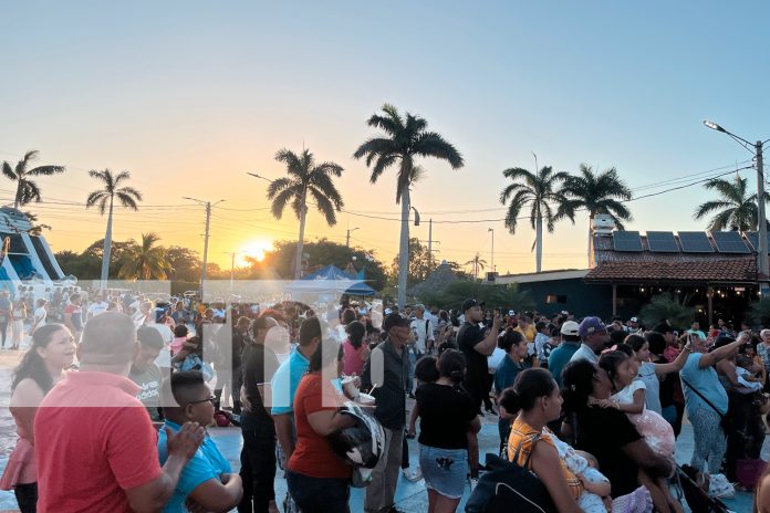 Foto: Fiestón Navideño lleva alegría a las familias nicaragüenses en el Puerto Salvador Allende/TN8