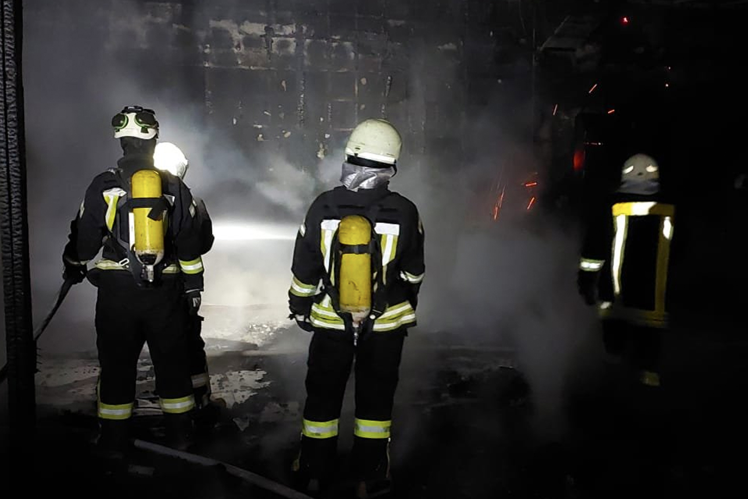 Foto:Impactante incendio en el Estadio Internacional de Alepo, el mayor campo deportivo de Siria. Una tragedia que enluta al mundo deportivo. /Cortesía