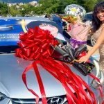 Foto: Hondureña se autorregala un carro al graduarse /Cortesía