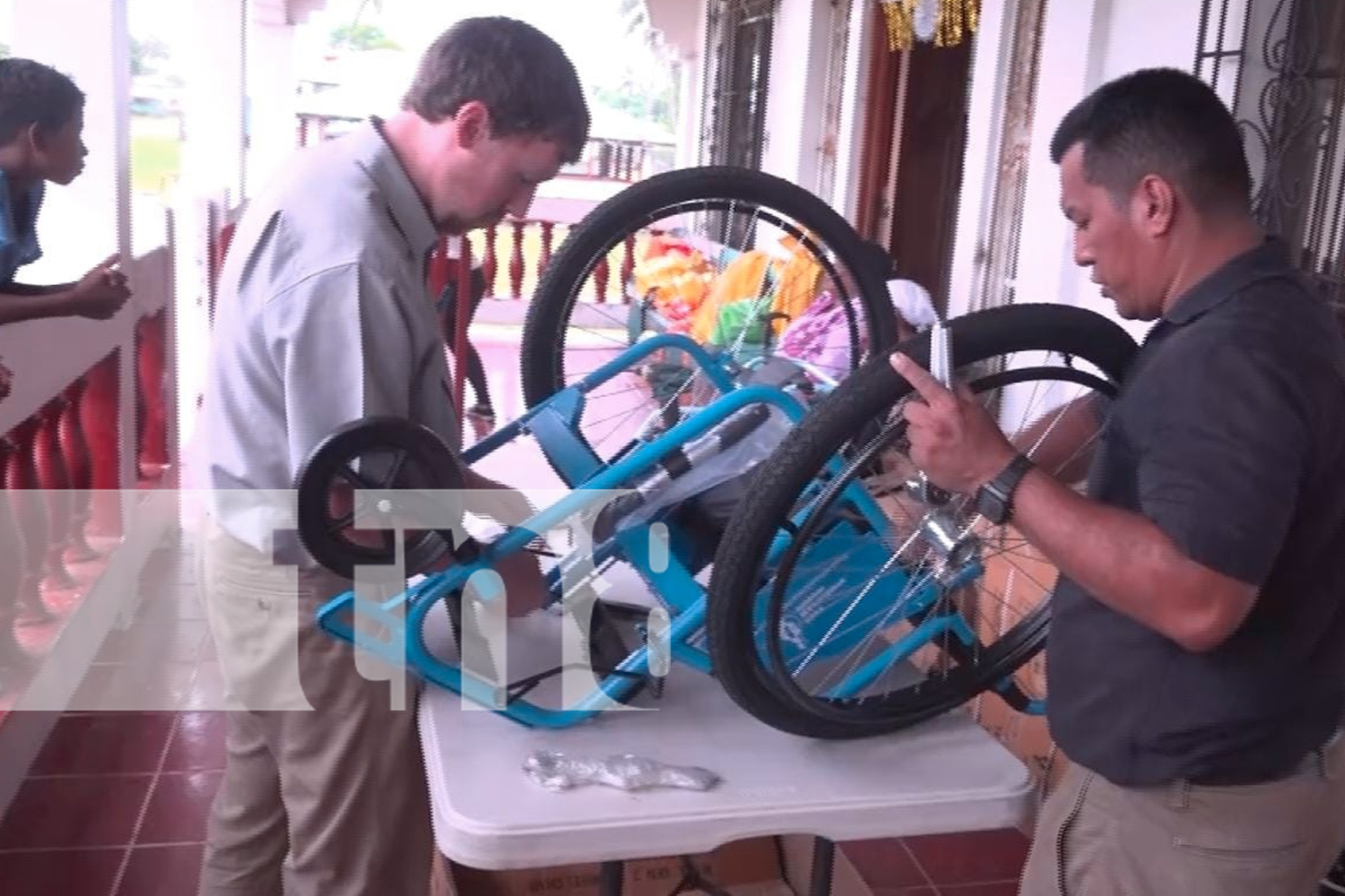 Foto:La Alcaldía De PuertoCabezas sigue trabajando por el bienestar de las familias, entregando kits para bebés y fortaleciendo la salud materna. /TN8